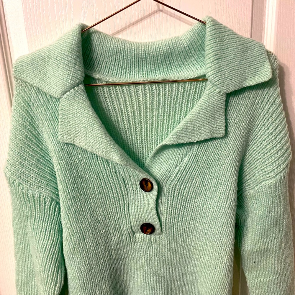 SHEIN - size M/L Women’s Lightweight Mint Cardigan